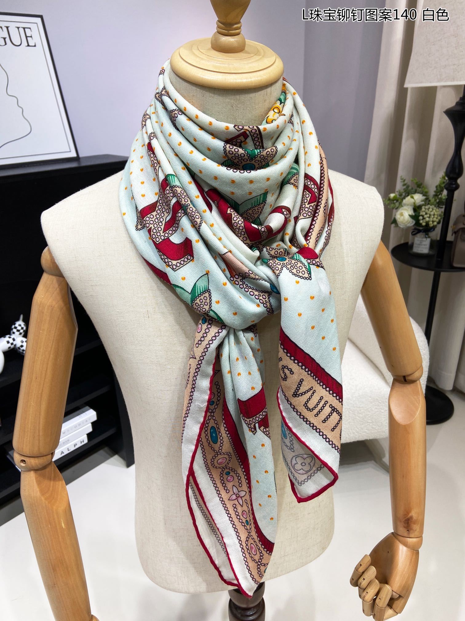 Louis Vuitton Scarf